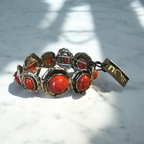 nOir Jewelry Red and Silver Bracelet NWT - Picture 3 of 5